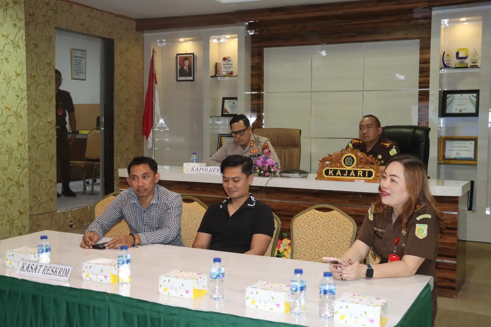 Penguatan Persepsi KUHP–KUHAP Baru, Polres Minahasa Ikuti Sosialisasi Bersama Kejaksaan RI Secara Virtual